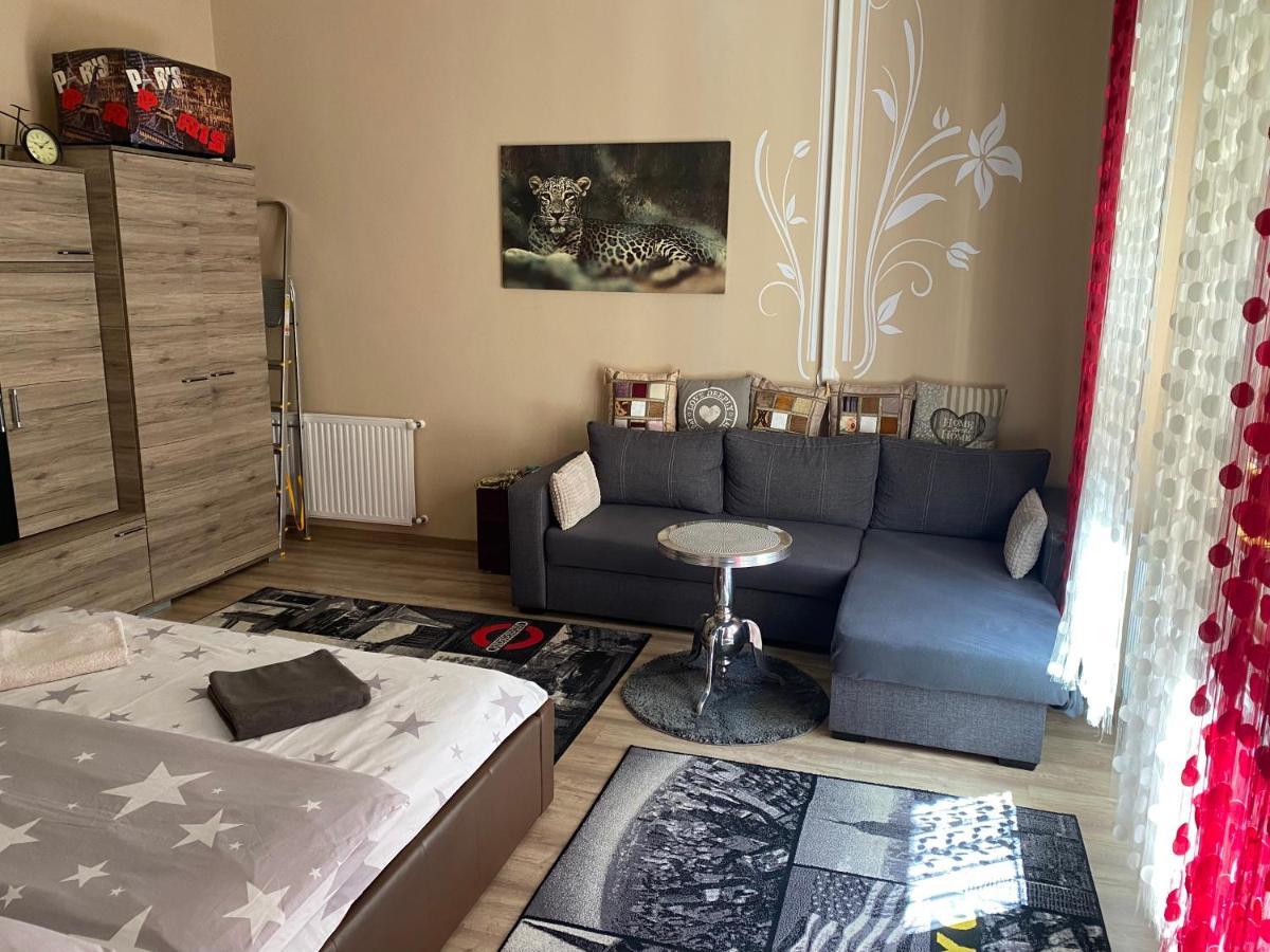 Apartment Near Opera In Downtown Budapest Ngoại thất bức ảnh